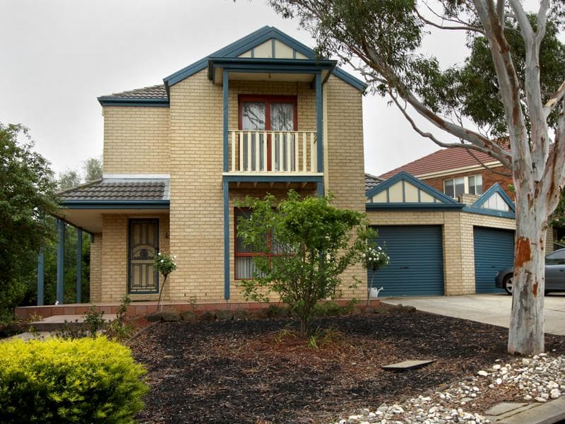 6/12 Francis Street, Bondi Beach, Wyndham Vale - Image 1