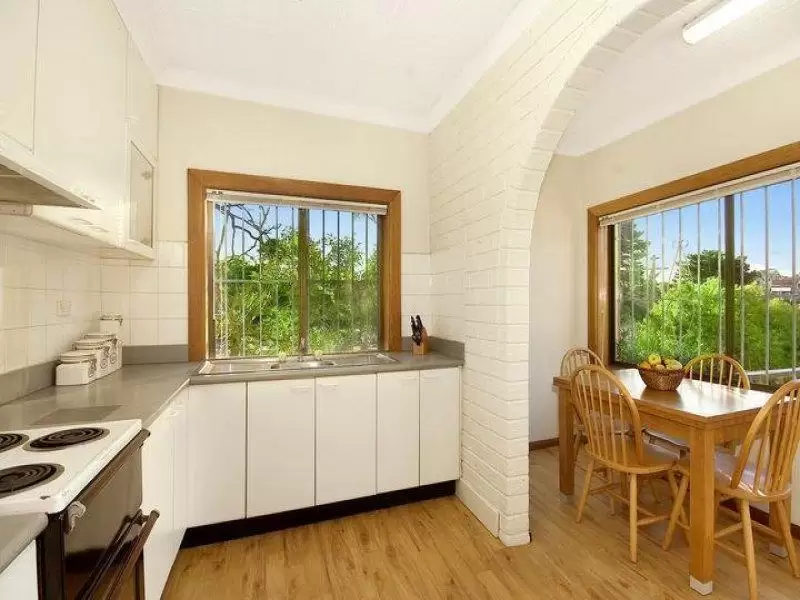 2/2 Evelyn Street, South Coogee, Maroubra - Thumbnail 3