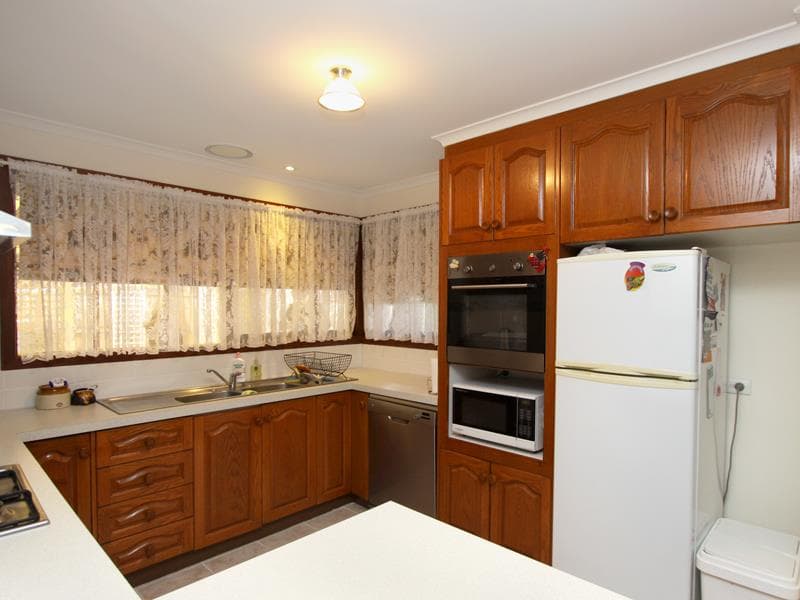 1 Lamb Grove, Hoppers Crossing - Thumbnail 2
