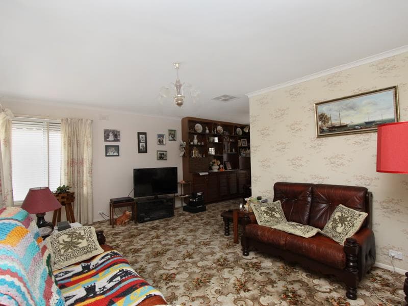 11 Barrot Avenue, Hoppers Crossing - Thumbnail 8