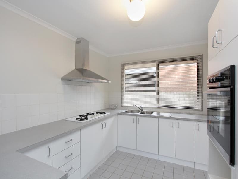1/18 Chester Street, Woollahra, Hoppers Crossing - Thumbnail 4