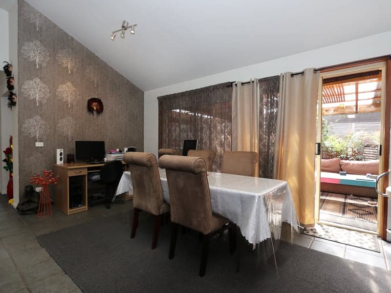 1/97 Balgownie Road, Hoppers Crossing - Thumbnail 3