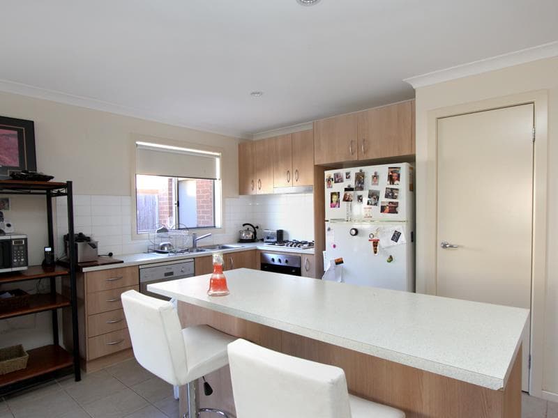 103/104B Bay Street, Wyndham Vale - Thumbnail 2