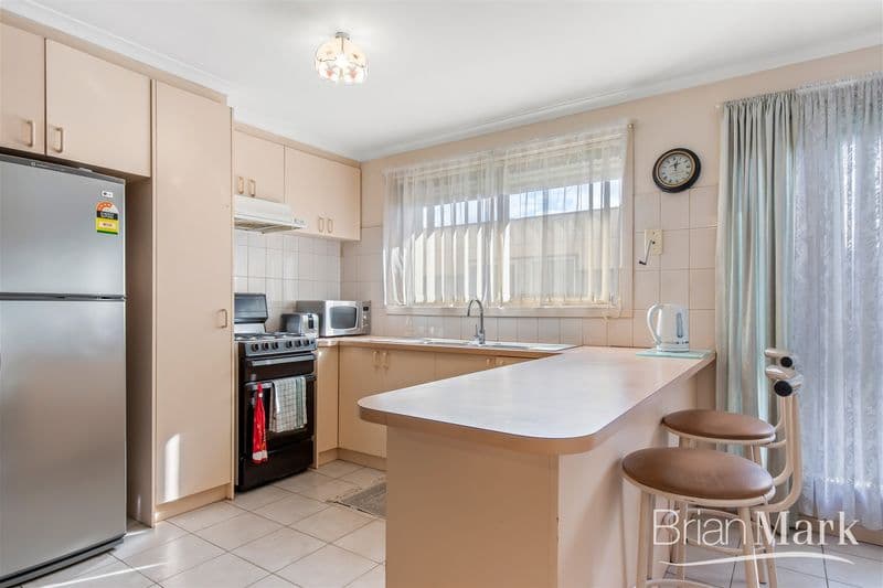 2/2 Montagu Way, Delahey - Thumbnail 4
