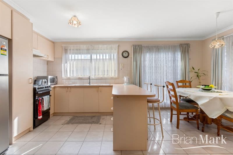 2/2 Montagu Way, Delahey - Thumbnail 8