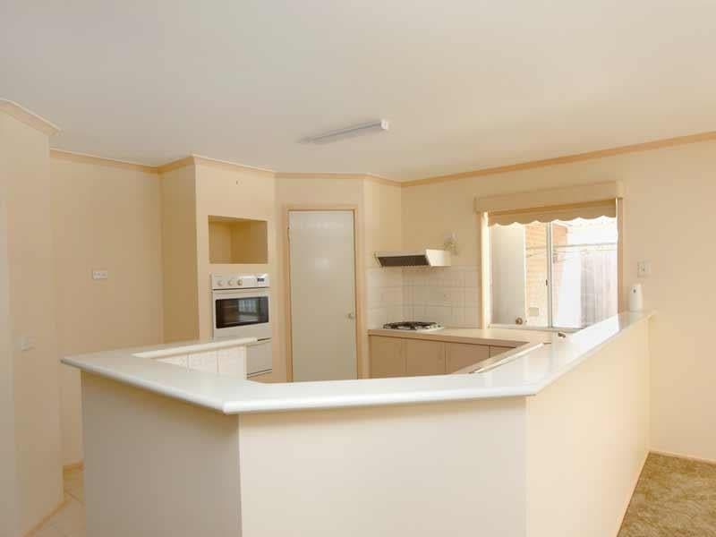 8/26 Duke Street, Kensington, Werribee - Thumbnail 2
