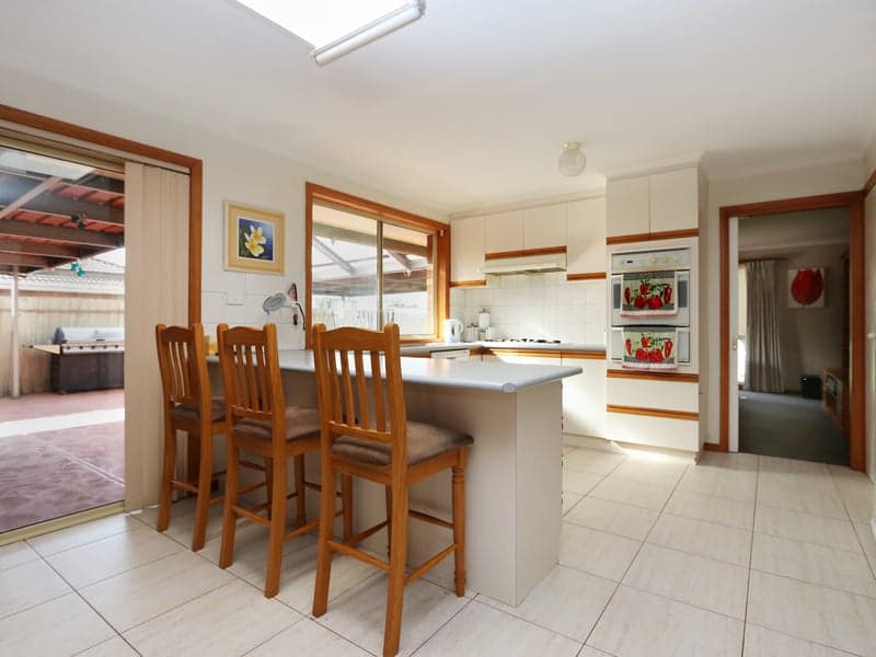 10 Bartlett Crescent, Hoppers Crossing - Thumbnail 5