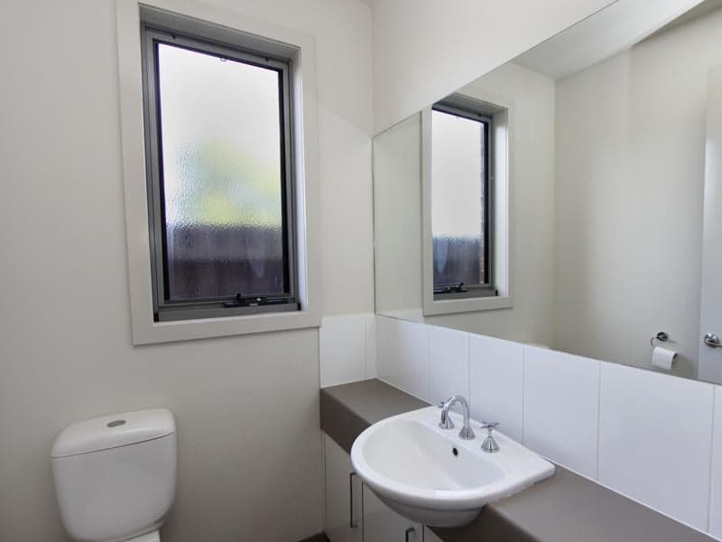 4/2a Queens Court, Werribee - Thumbnail 3