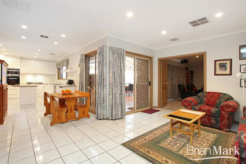 8 Gracefield Court, Hoppers Crossing - Thumbnail 3