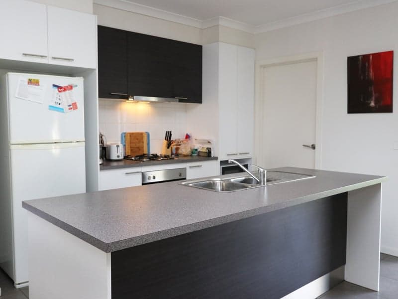 2 / 17 Churchill Street, Warrnambool VIC 3280, Wyndham Vale - Thumbnail 2