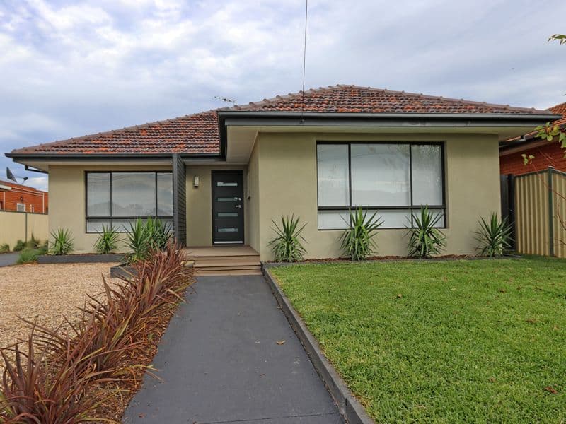 8/83 Doncaster Avenue, Kensington, Werribee - Image 1