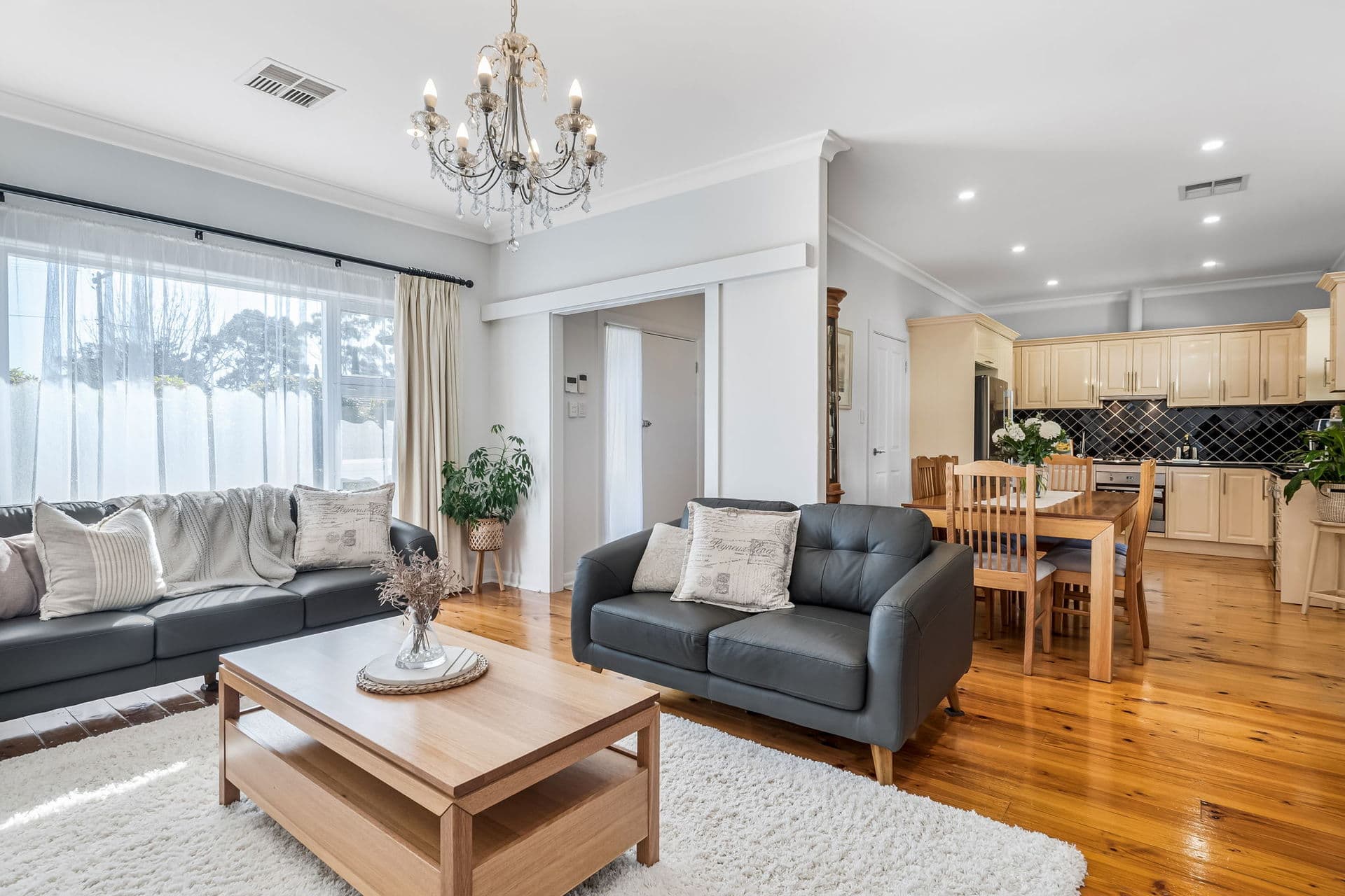 17 Raffles Crescent, Plympton - Thumbnail 3