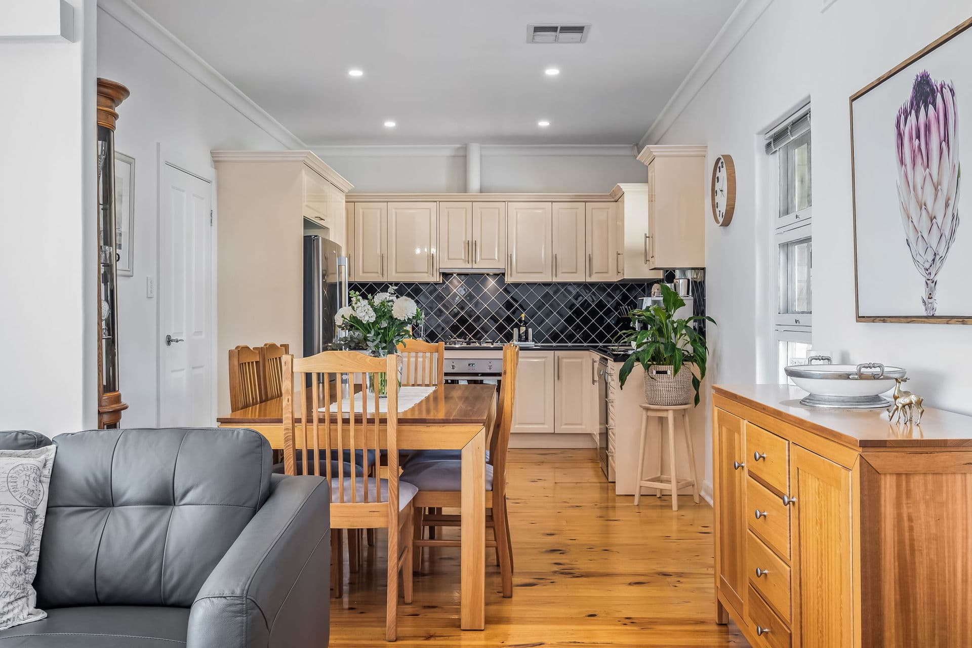 17 Raffles Crescent, Plympton - Thumbnail 8
