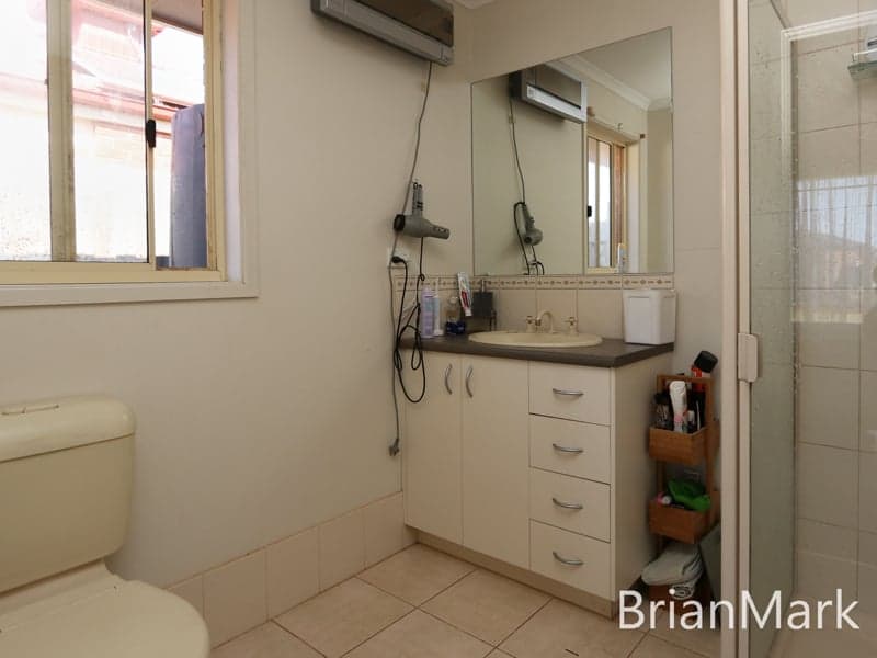 5/6 Bundarra Road, Bellevue Hill, Wyndham Vale - Thumbnail 3
