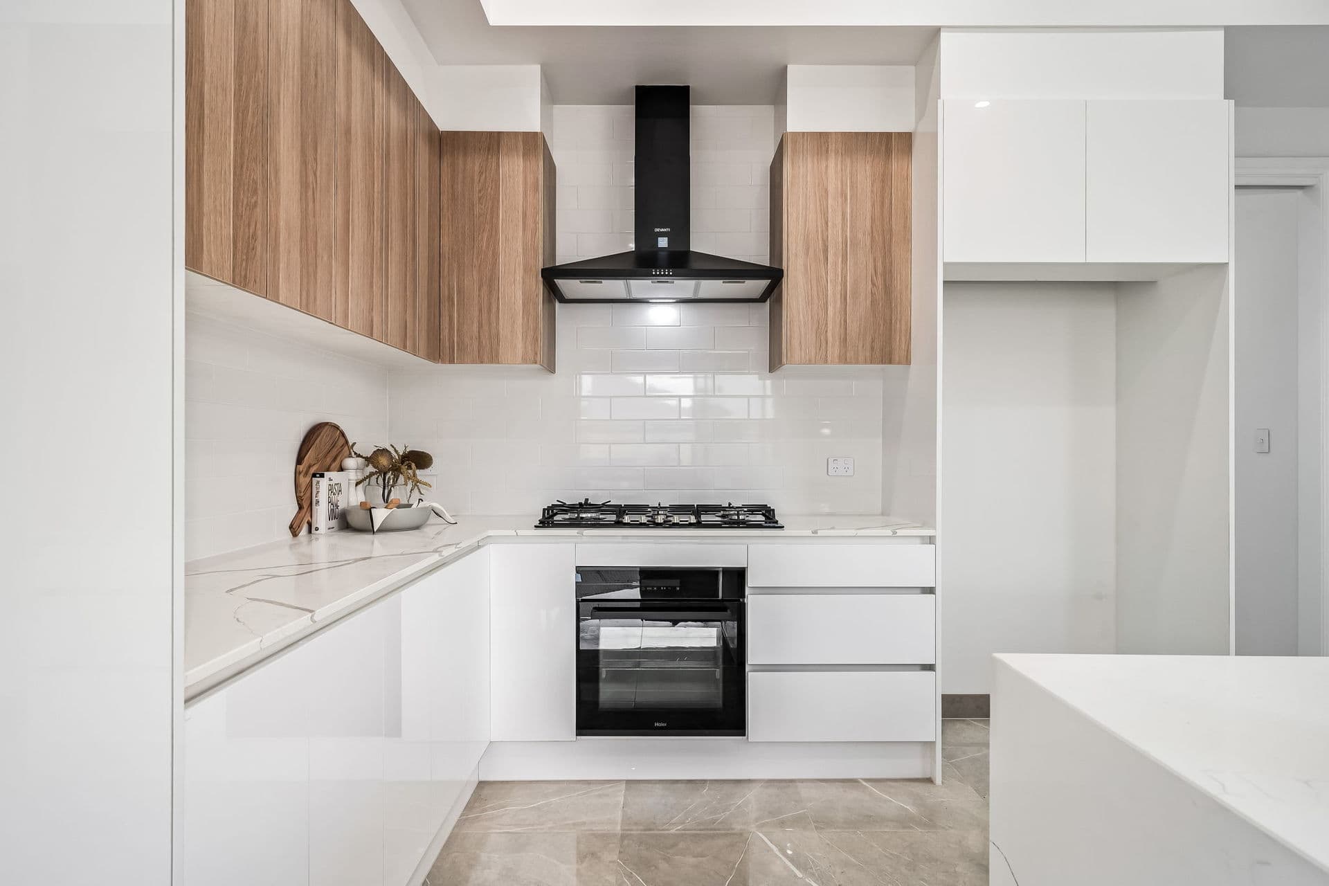 115 Lyons Road, Windsor Gardens - Thumbnail 5
