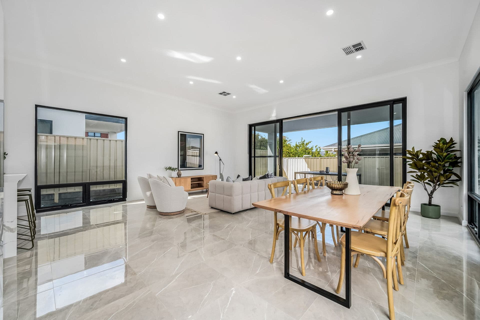 115 Lyons Road, Windsor Gardens - Thumbnail 6