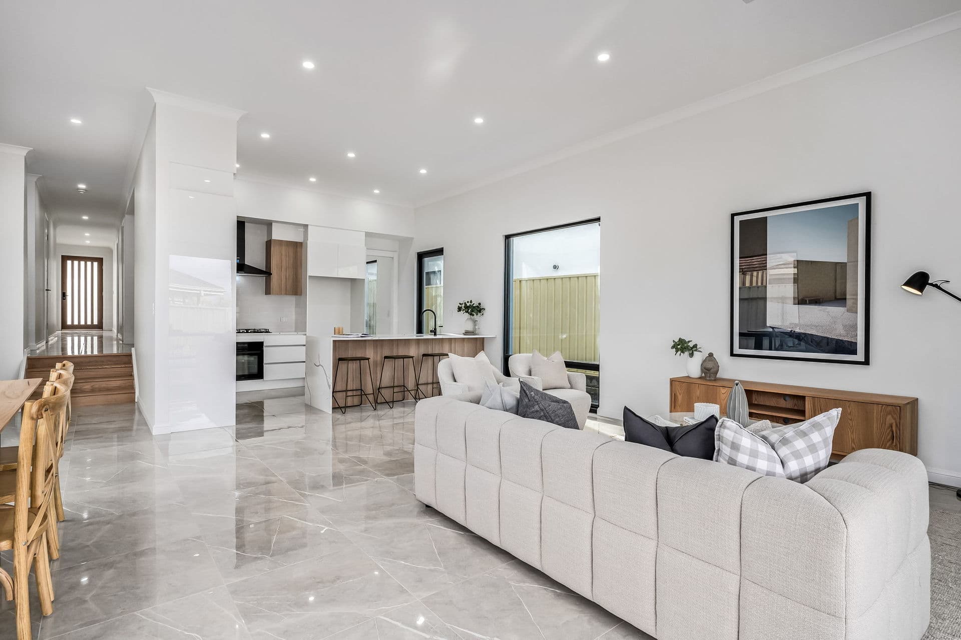 115 Lyons Road, Windsor Gardens - Thumbnail 7