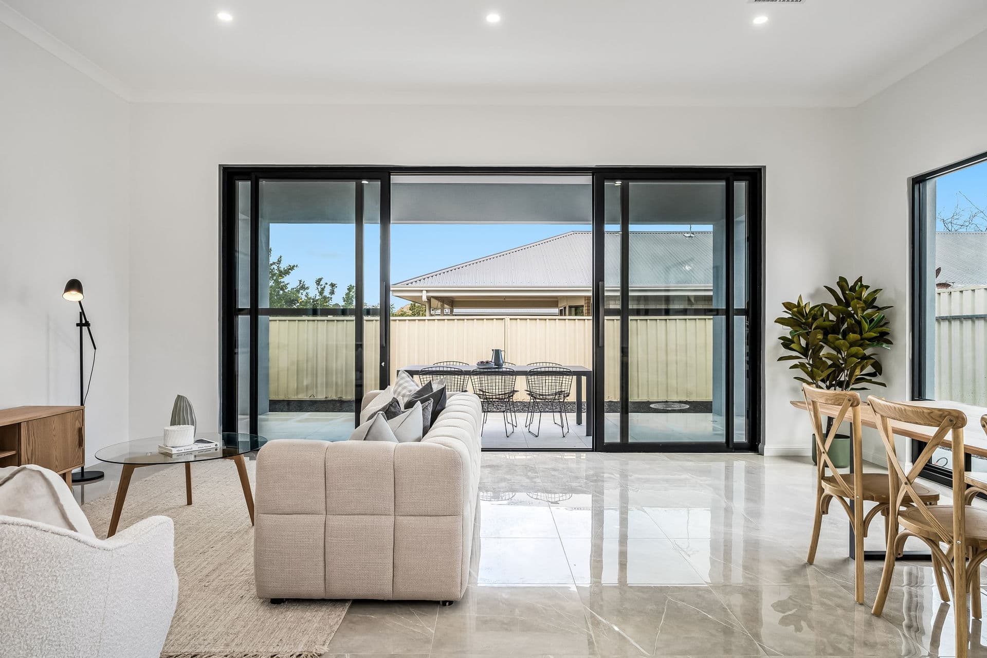 115 Lyons Road, Windsor Gardens - Thumbnail 8