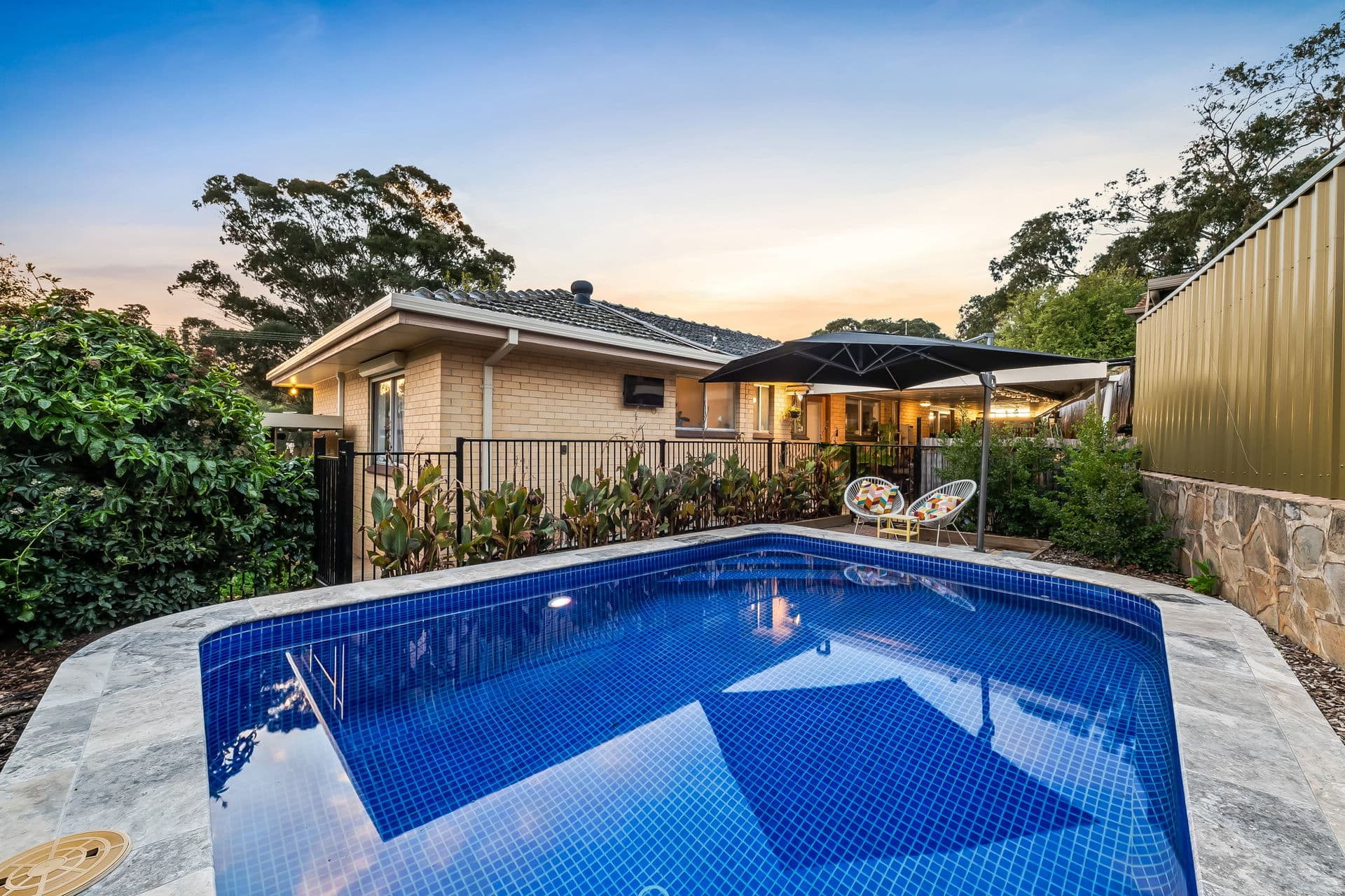 17 Fountain Valley Drive, Happy Valley - Thumbnail 2