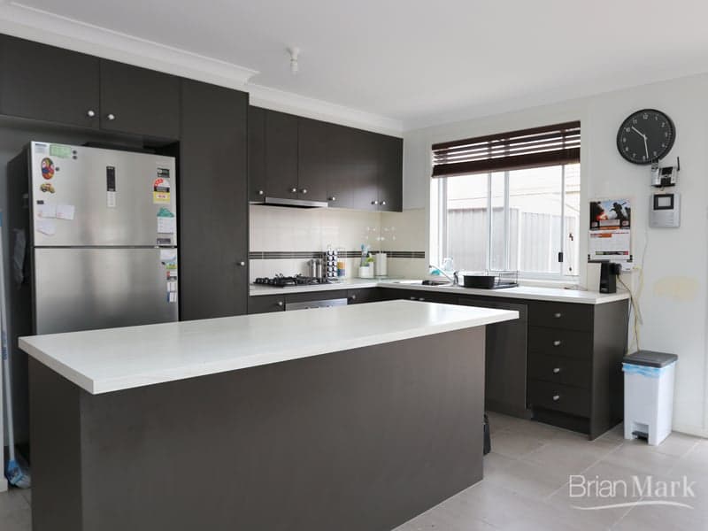 10/33 Kimberley Street, Vaucluse, Tarneit - Thumbnail 2