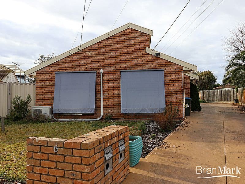 1/6 Norfolk Court, Werribee - Image 1