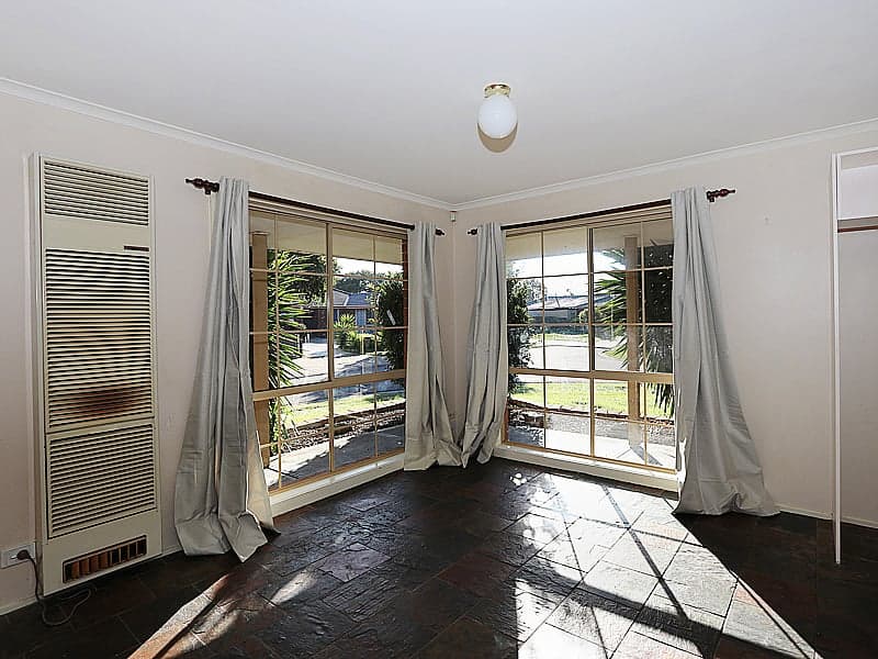 6 Tiber Close, Werribee - Thumbnail 4