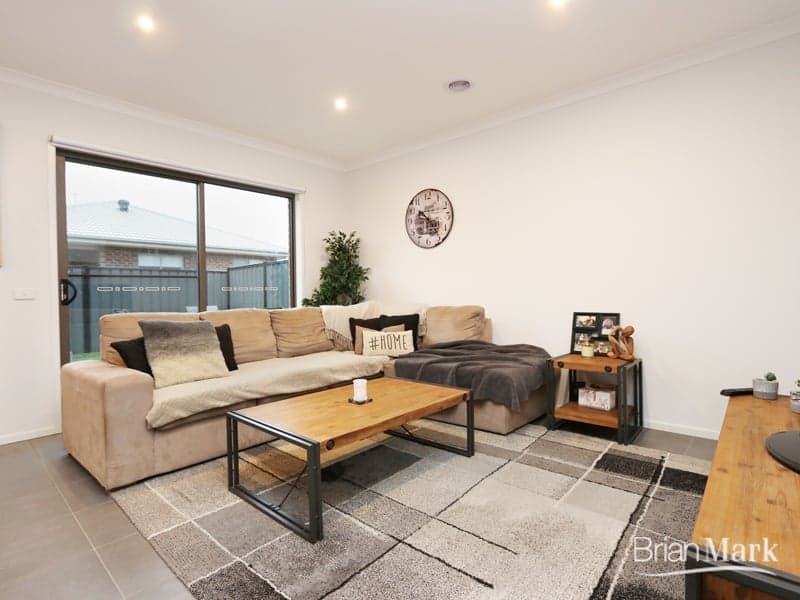 45 45a Barbara Boulevard Seven Hills, Truganina - Thumbnail 2