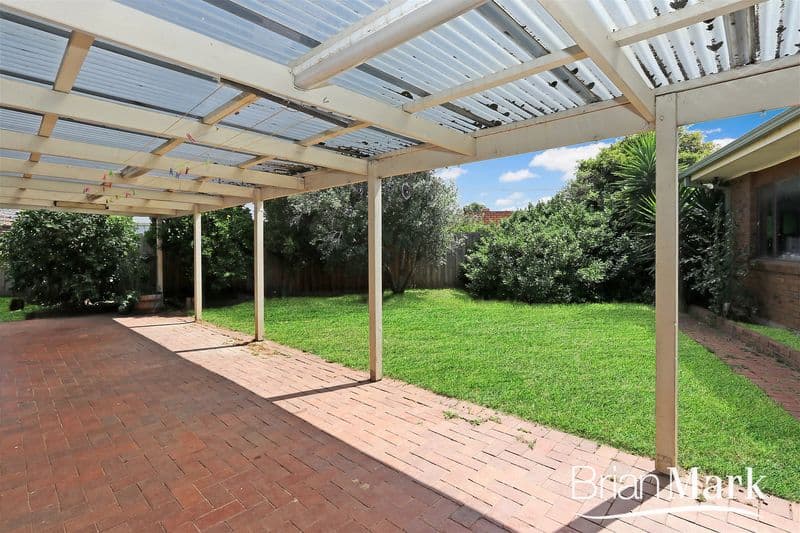 1 Carson Crescent, Hoppers Crossing - Thumbnail 4