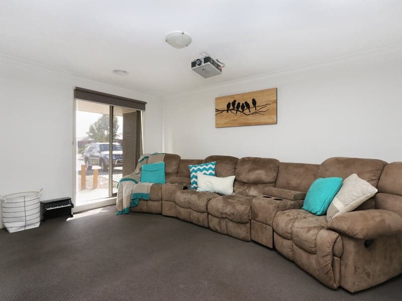 2/86 Dudley Street, Coogee, Wyndham Vale - Thumbnail 2