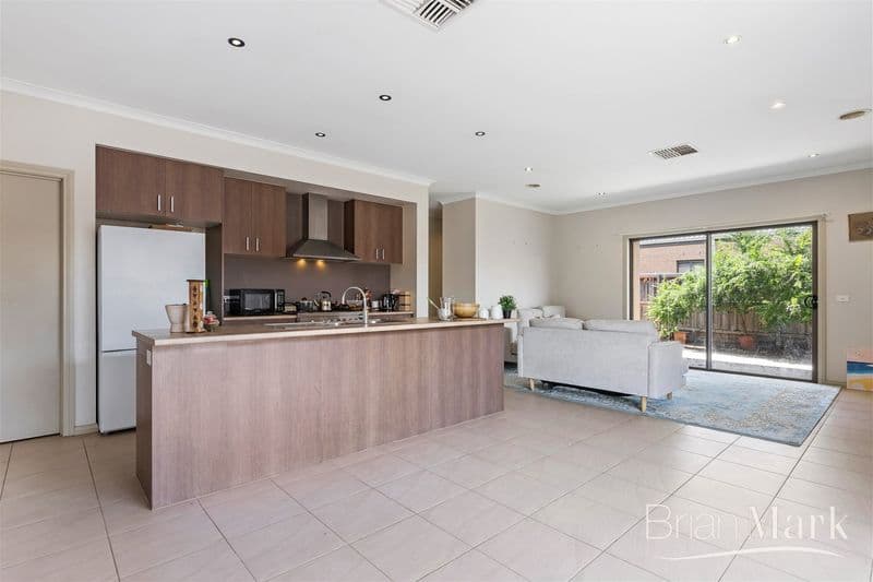 61 Kalorama Street, Tarneit - Thumbnail 3