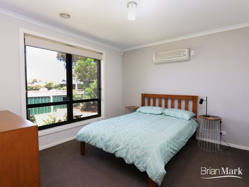 18 Mount Eagle Way, Wyndham Vale - Thumbnail 5