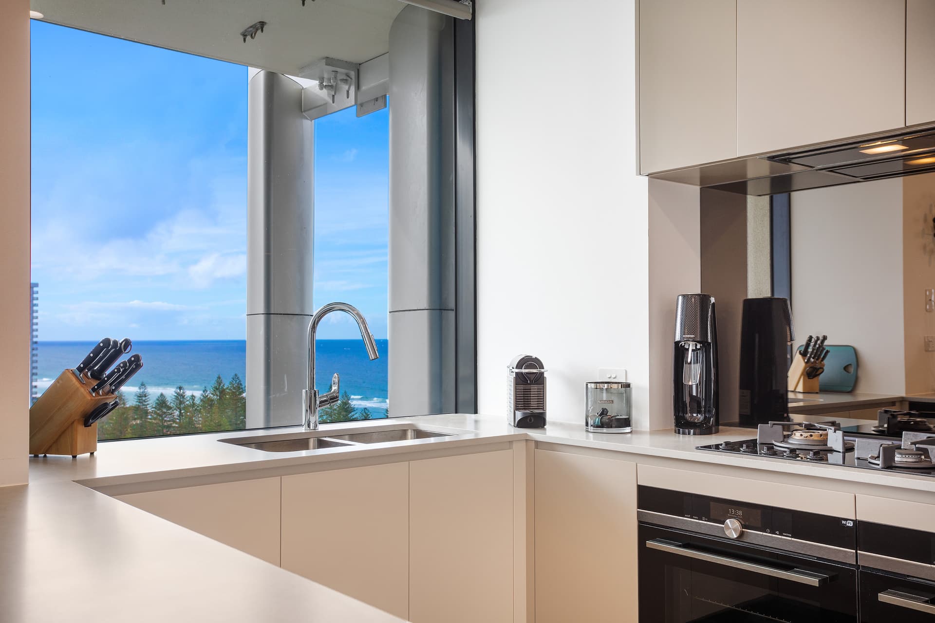 34/11 Peak Avenue, Main Beach, QLD, 4217, Hoppers Crossing - Thumbnail 8