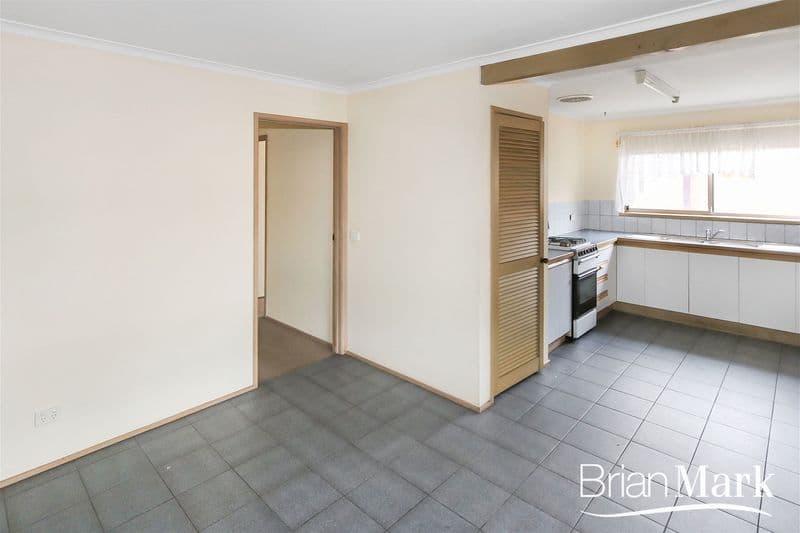2/214 Morris Road, Hoppers Crossing - Thumbnail 3
