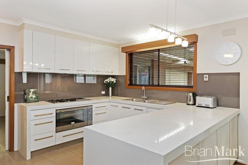 5 Bowden Street, Hoppers Crossing - Thumbnail 2