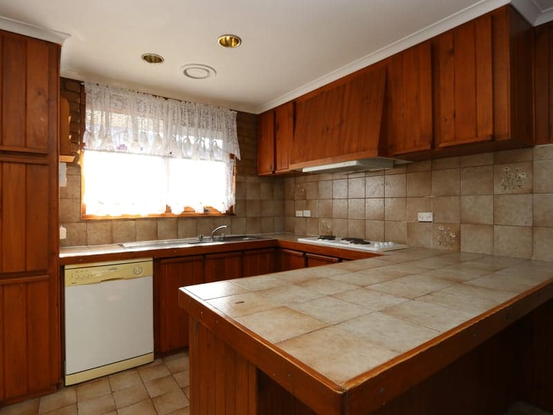 28 Malleehen Street, Werribee - Thumbnail 2