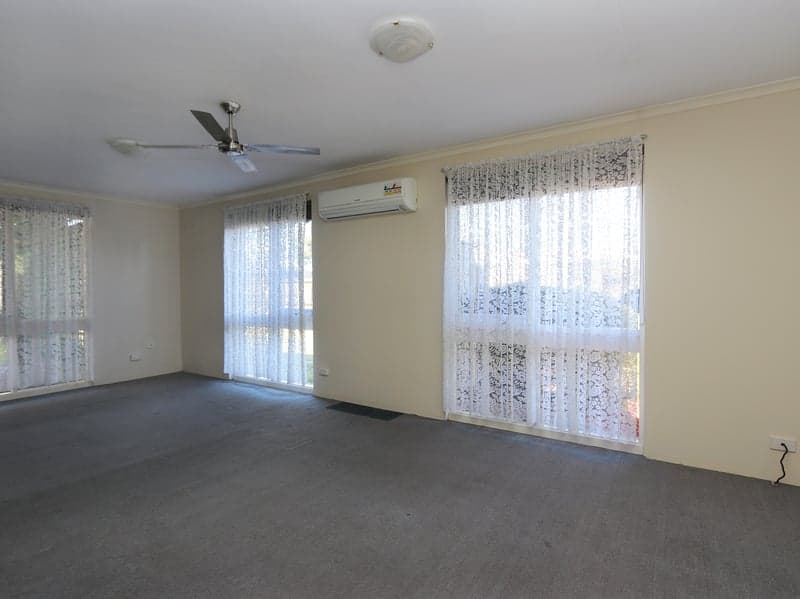 28 Malleehen Street, Werribee - Thumbnail 3