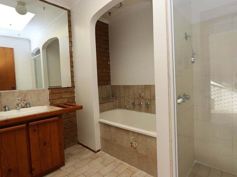 28 Malleehen Street, Werribee - Thumbnail 5
