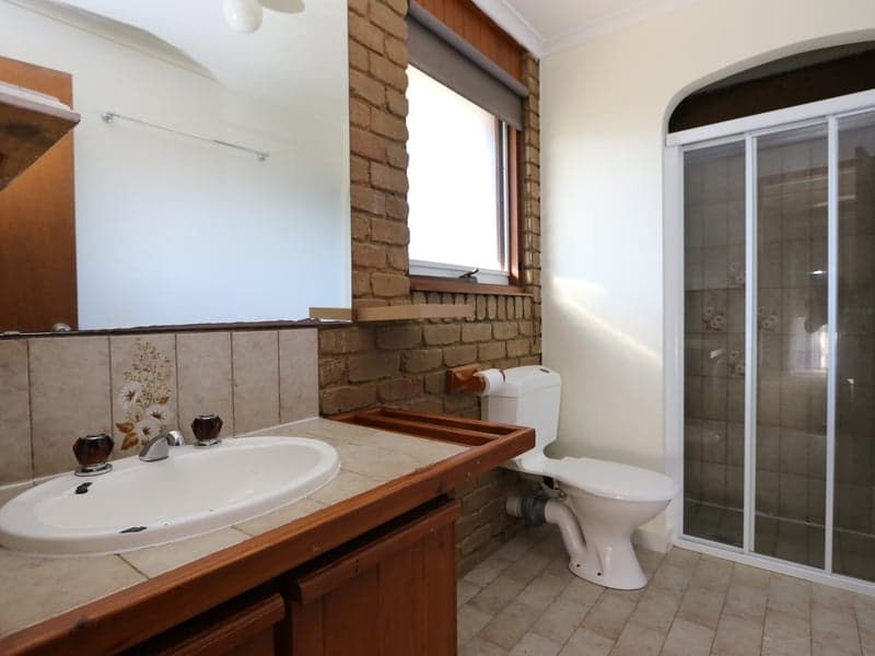 28 Malleehen Street, Werribee - Thumbnail 6