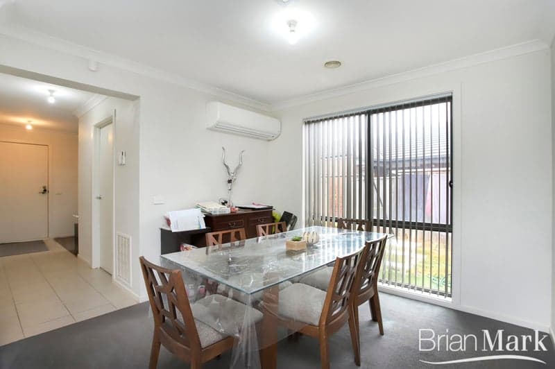 12/52A Sir Thomas Mitchell Road, Bondi Beach, Wyndham Vale - Thumbnail 4