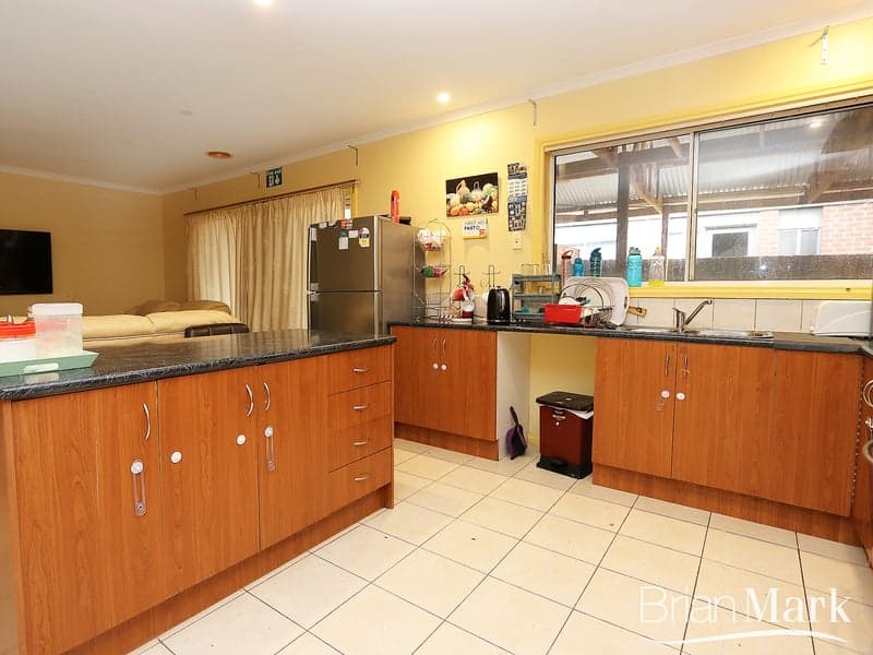 1/354 Clovelly Road, Clovelly, Wyndham Vale - Thumbnail 3