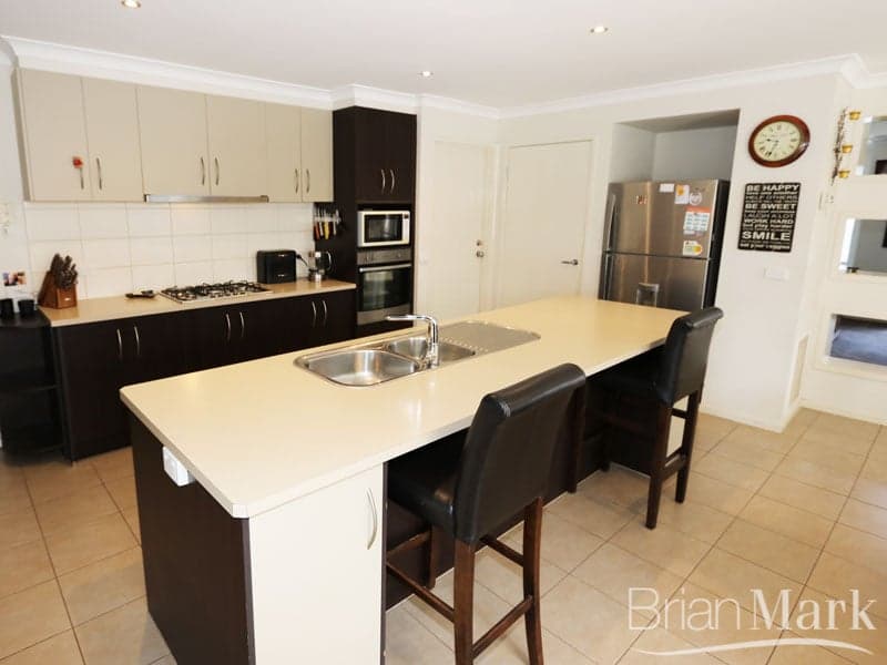 3008/63 La Trobe Street, Wyndham Vale - Thumbnail 3