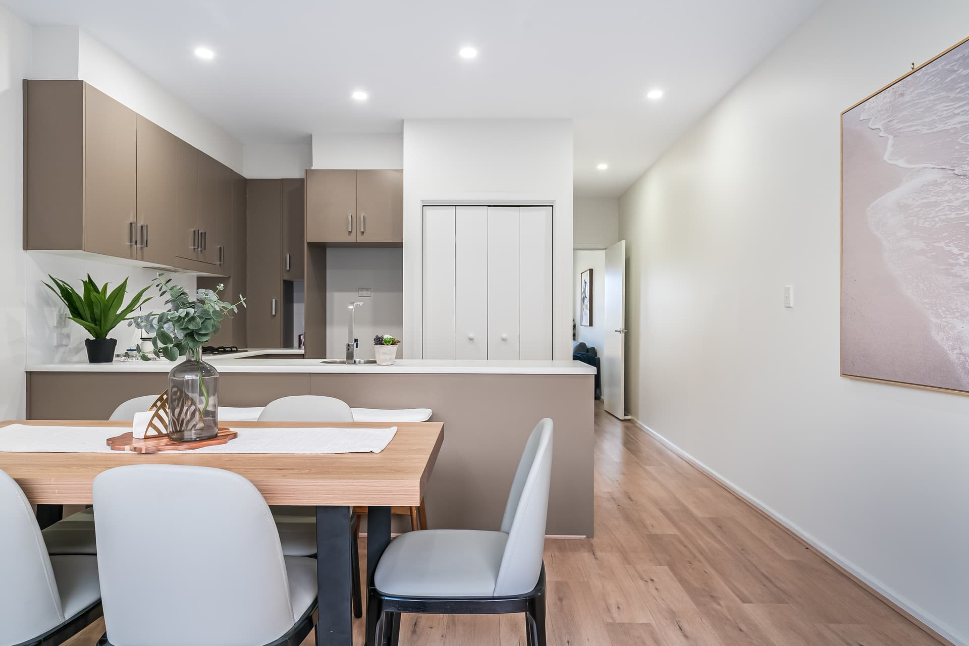 42 Cascades Drive, Mawson Lakes - Thumbnail 5