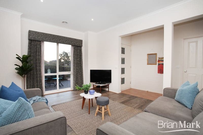 21 Lincolnheath Boulevard, Point Cook - Thumbnail 2