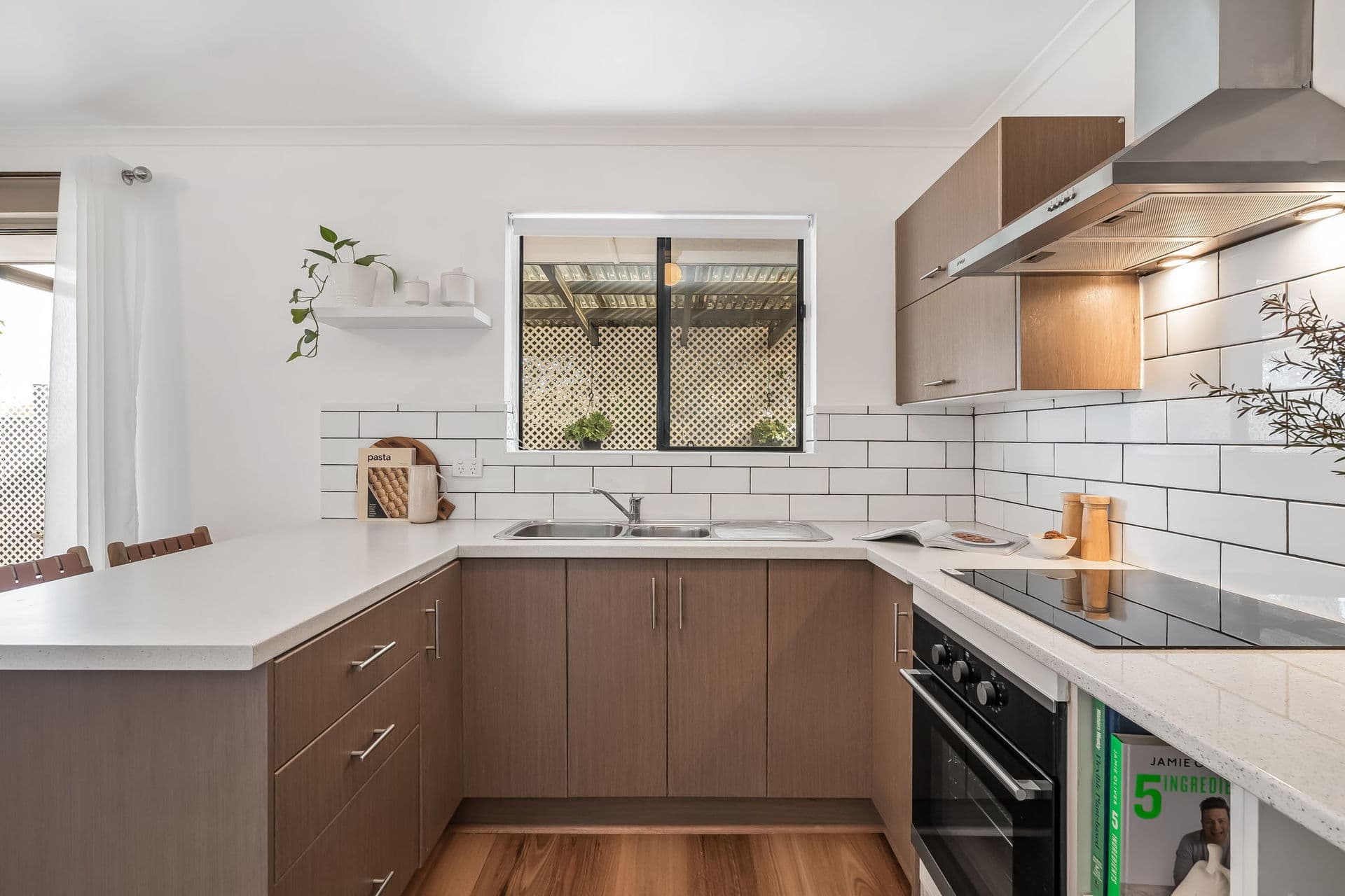 127 The Cove Road, Hallett Cove - Thumbnail 6