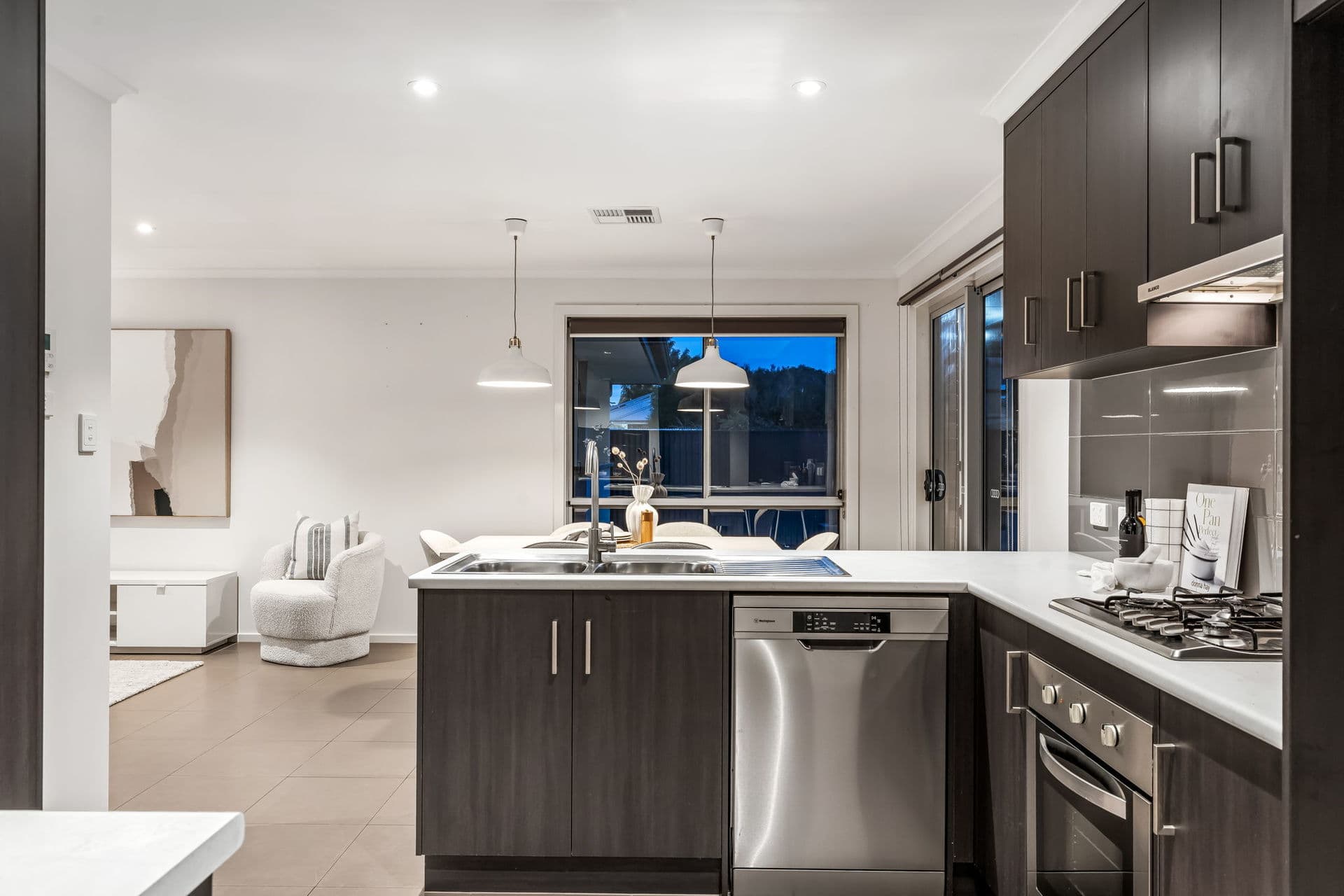 52A Stuart Road, South Plympton - Thumbnail 8