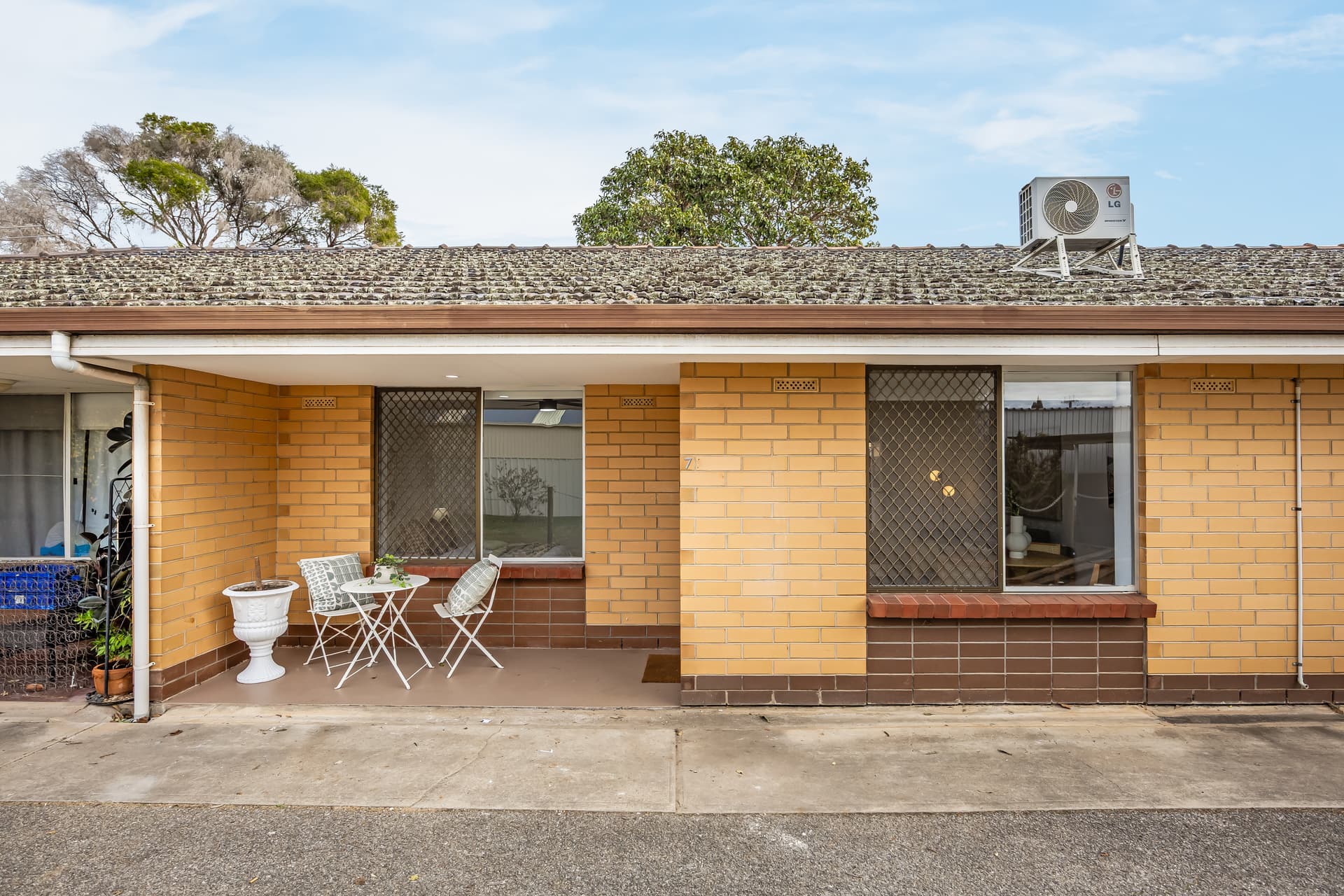 7/27 Daws Road, Mitchell Park - Thumbnail 2