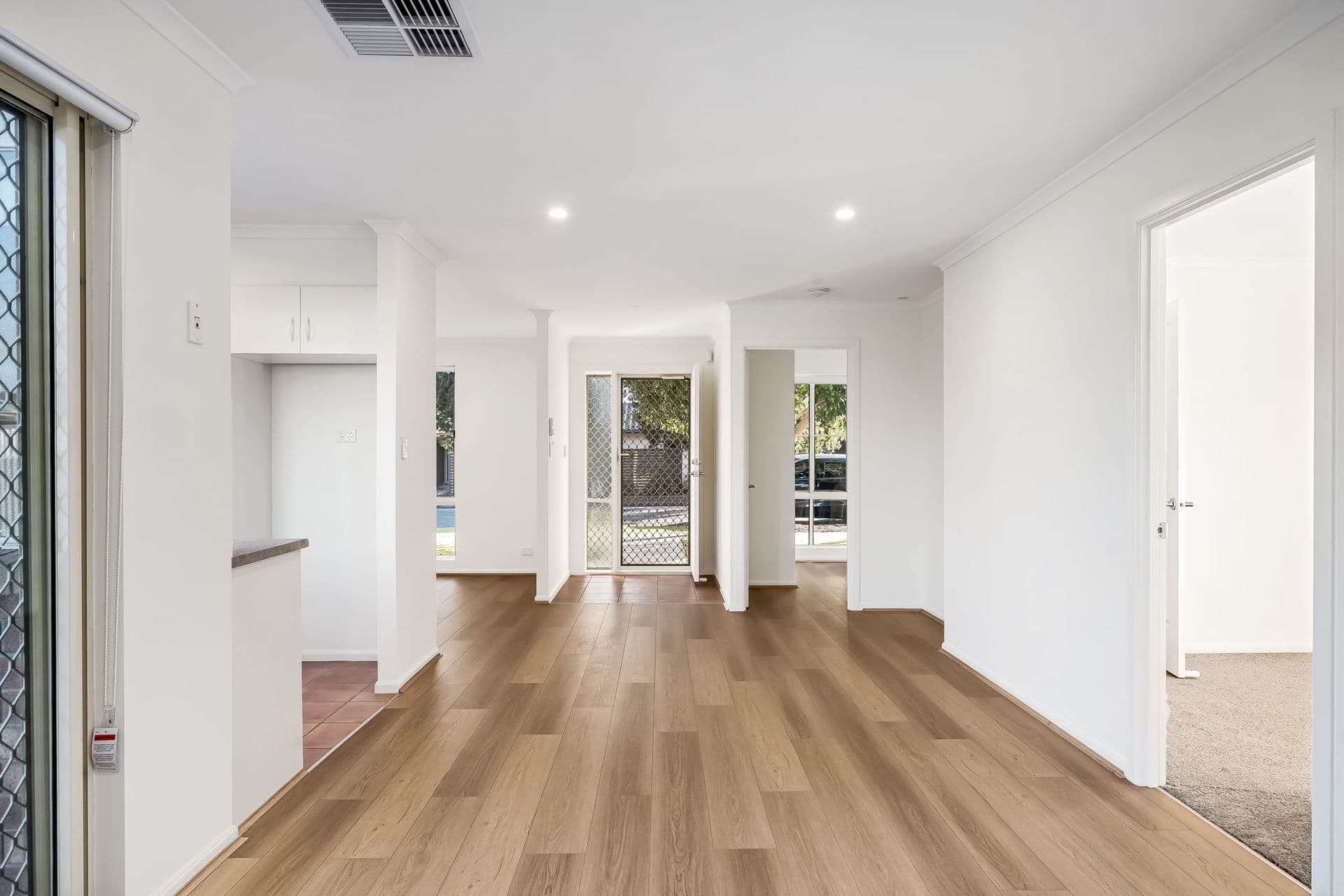 8 Newton Avenue, Clovelly Park - Thumbnail 3