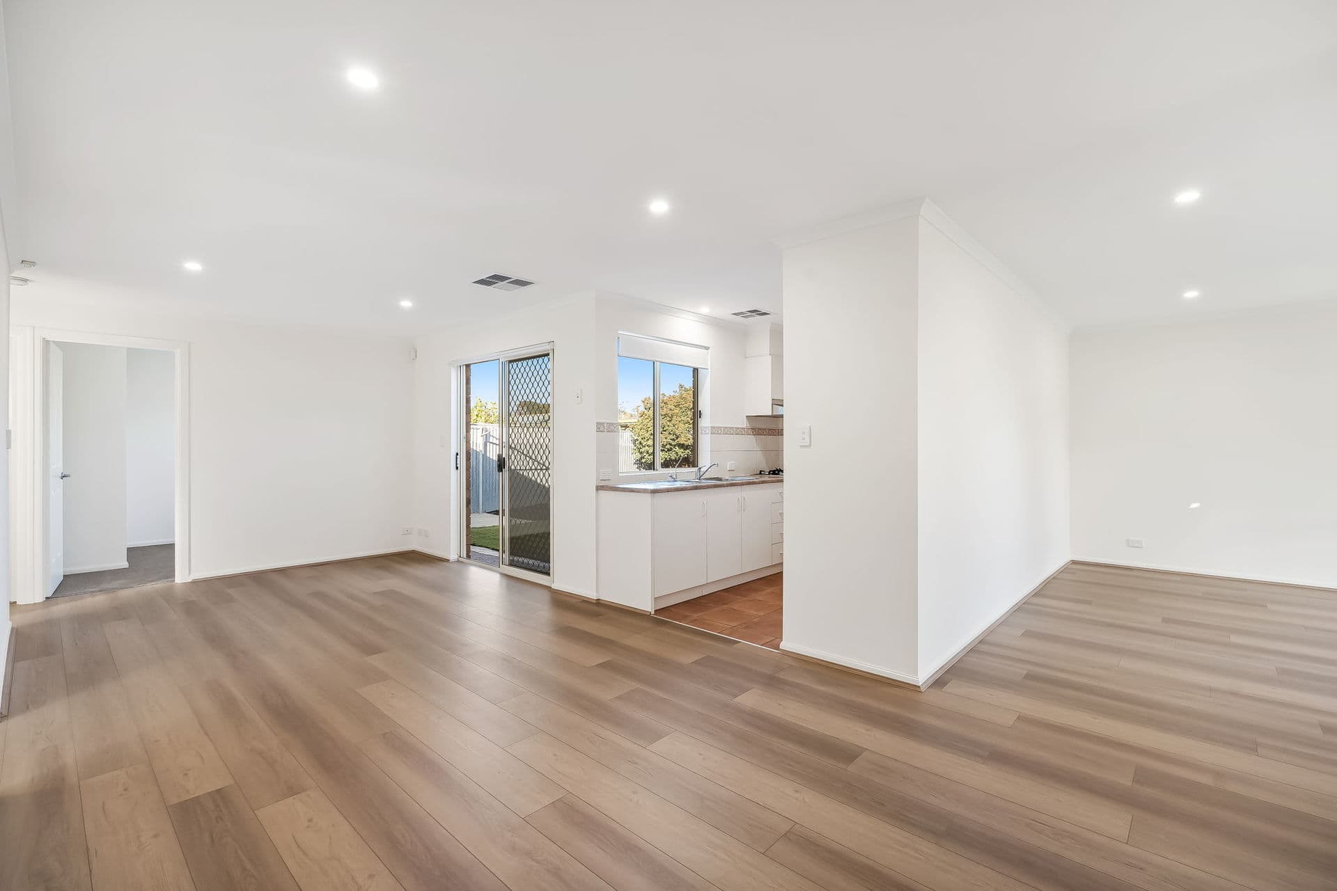 8 Newton Avenue, Clovelly Park - Thumbnail 6