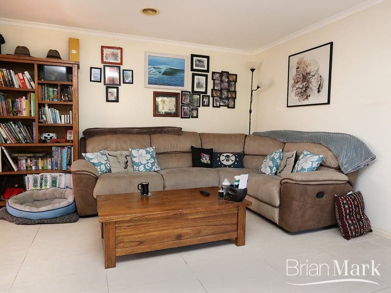 2/310 Greaves Street North, Werribee - Thumbnail 3