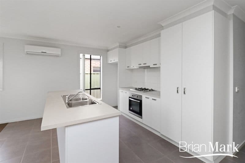 1607/639 Lonsdale Street, Melbourne, VIC, Wyndham Vale - Thumbnail 3
